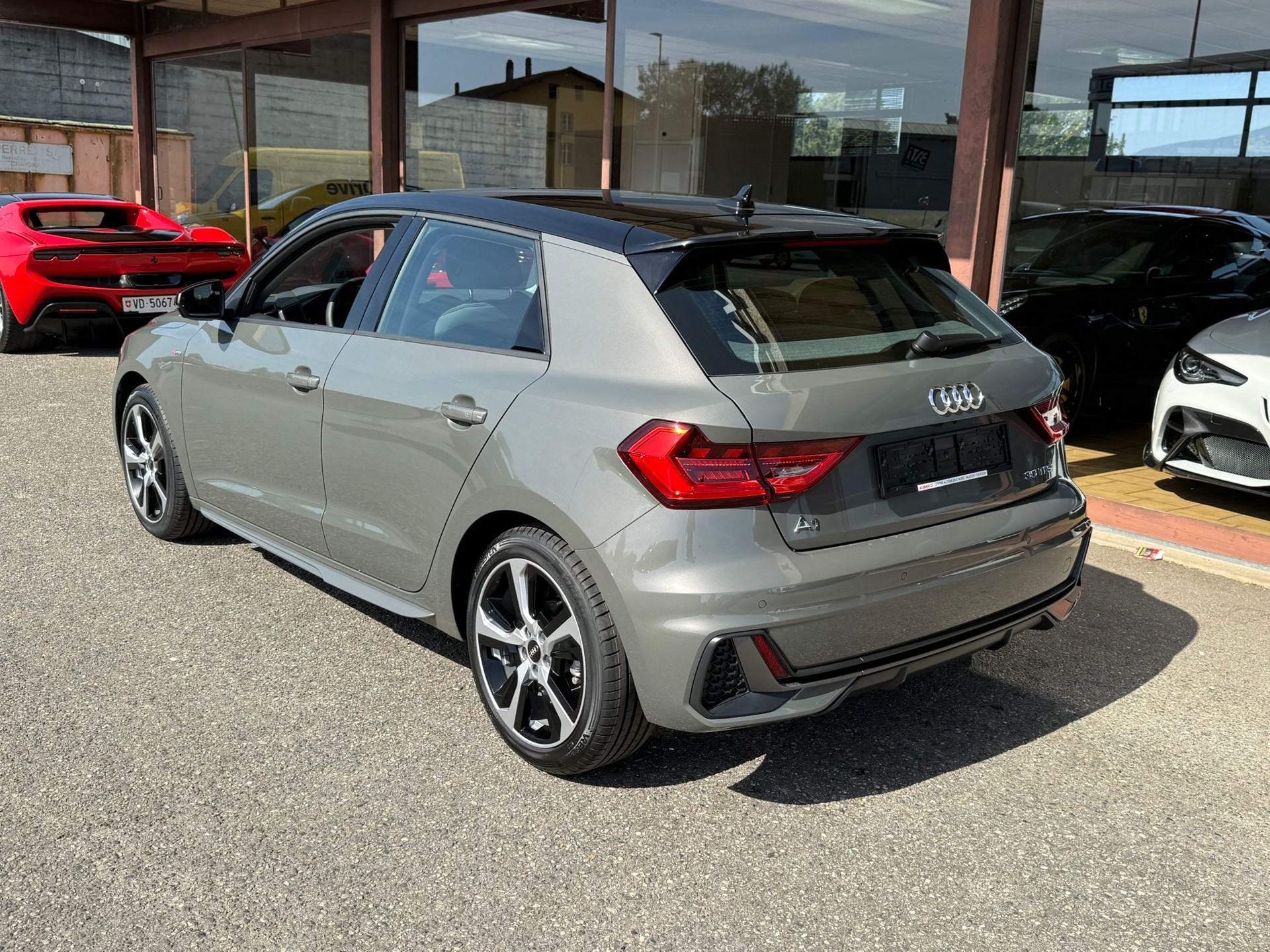 AUDI A1 Sportback 30 TFSI S Line S-tronic-image-3