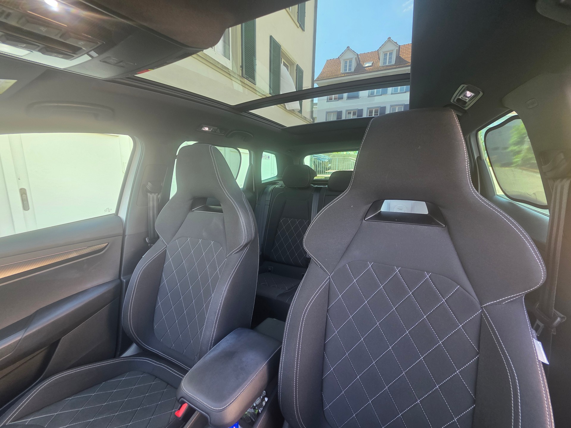SKODA KAROQ 2.0 TSI SportLine DSG 4x4-image-4