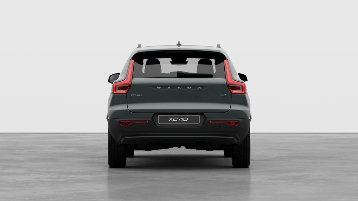 VOLVO XC40 2.0 B3 MH Plus Dark-image-5