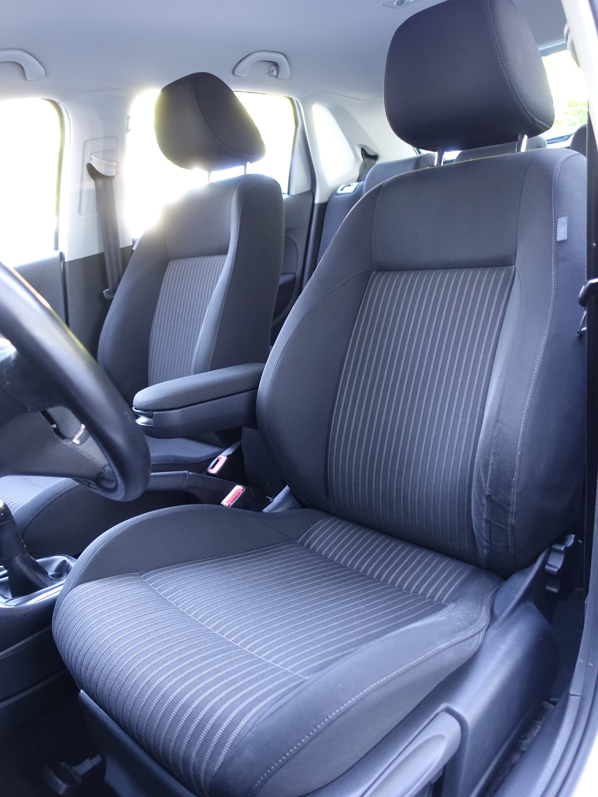 VW Polo 1.4 16V Trendline-image-9