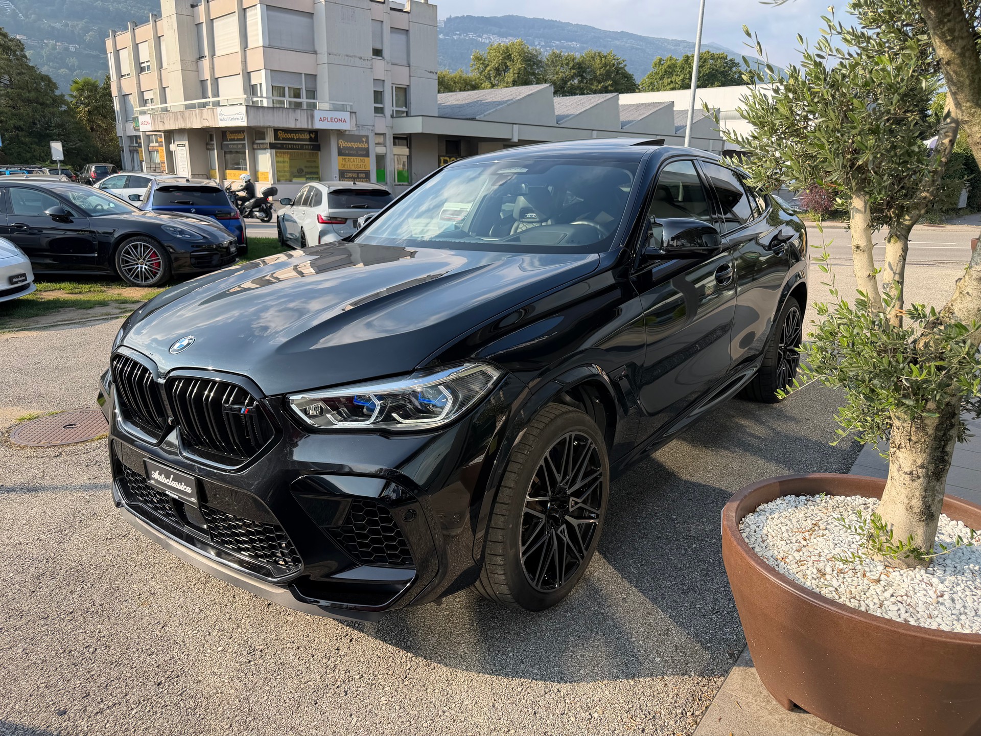BMW X6M Steptronic M Competition-image-5