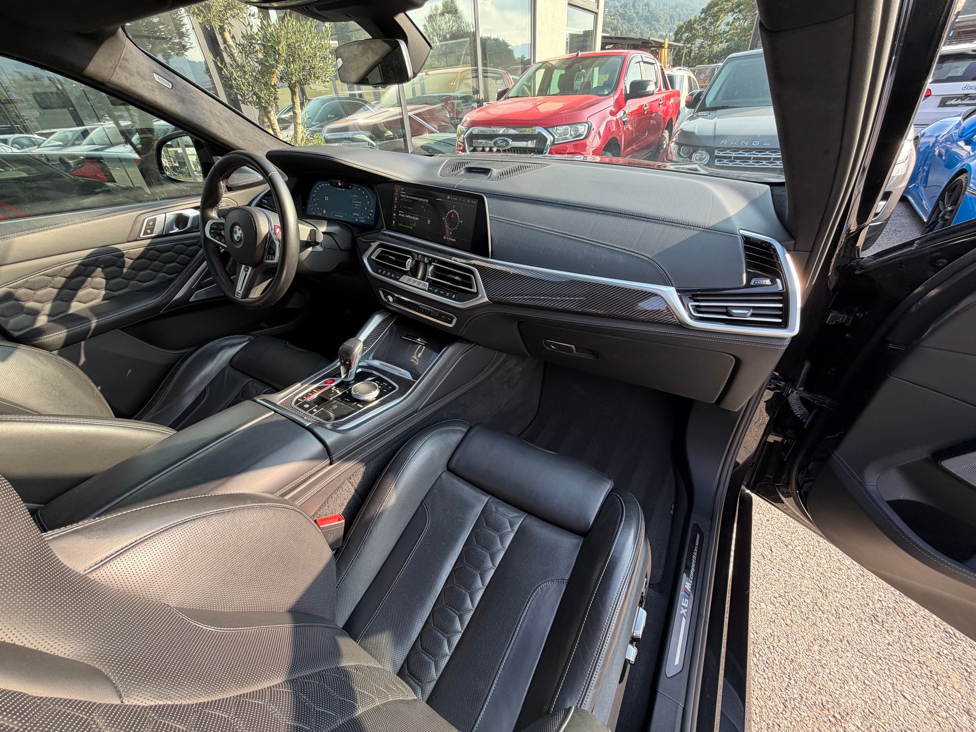 BMW X6M Steptronic M Competition-image-11