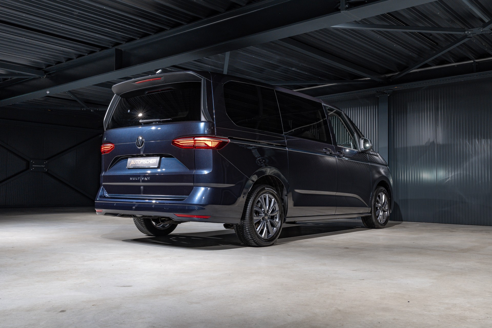 VW Multivan 2.0 TDI Style DSG Lang-image-7