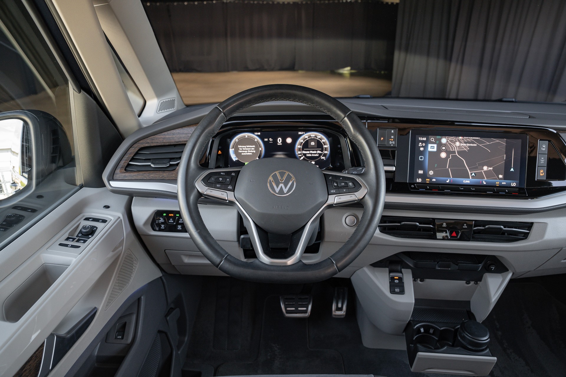 VW Multivan 2.0 TDI Style DSG Lang-image-15