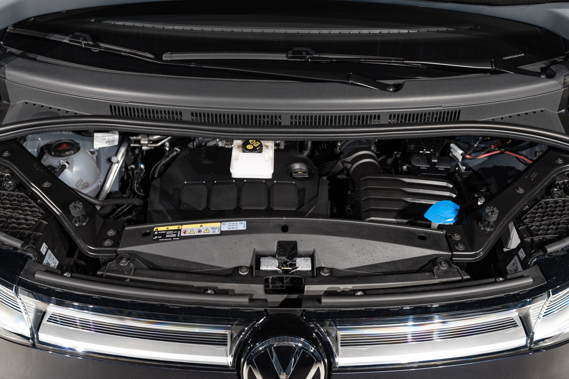 VW Multivan 2.0 TDI Style DSG Lang-image-25