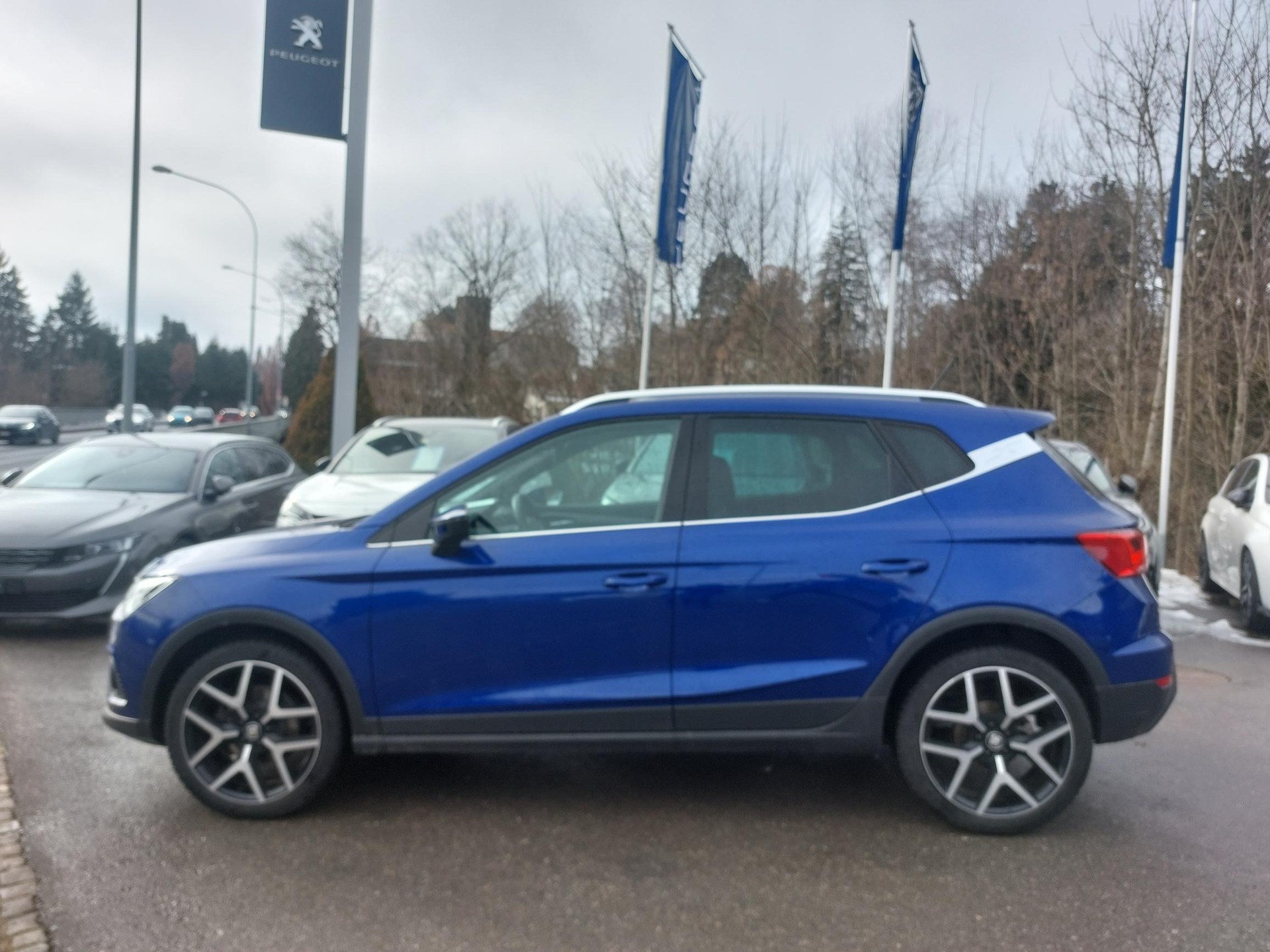 SEAT Arona 1.0 TSI Eco DSG SWISS FR-image-0
