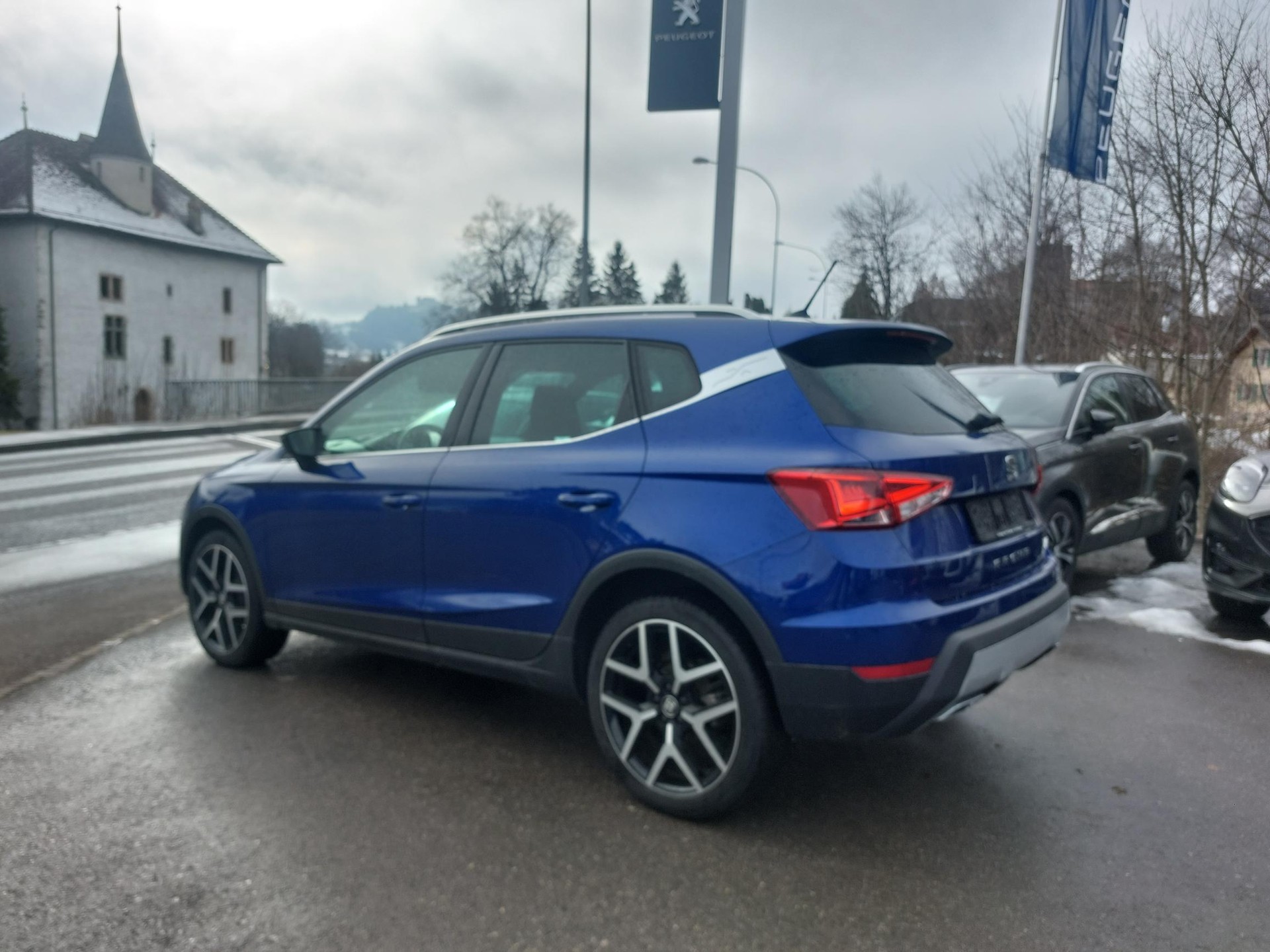 SEAT Arona 1.0 TSI Eco DSG SWISS FR-image-1
