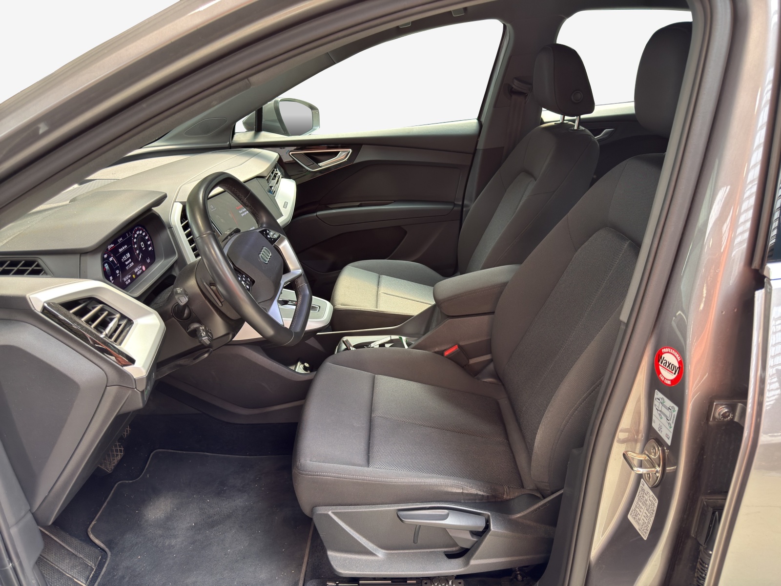 AUDI Q4 Sportback e-tron 50 quattro-image-8