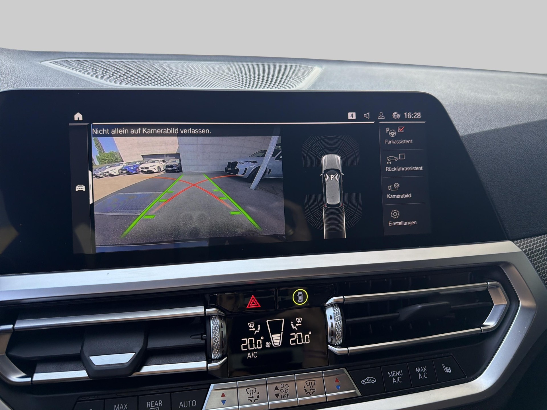BMW 330d xDrive M Sport-image-13