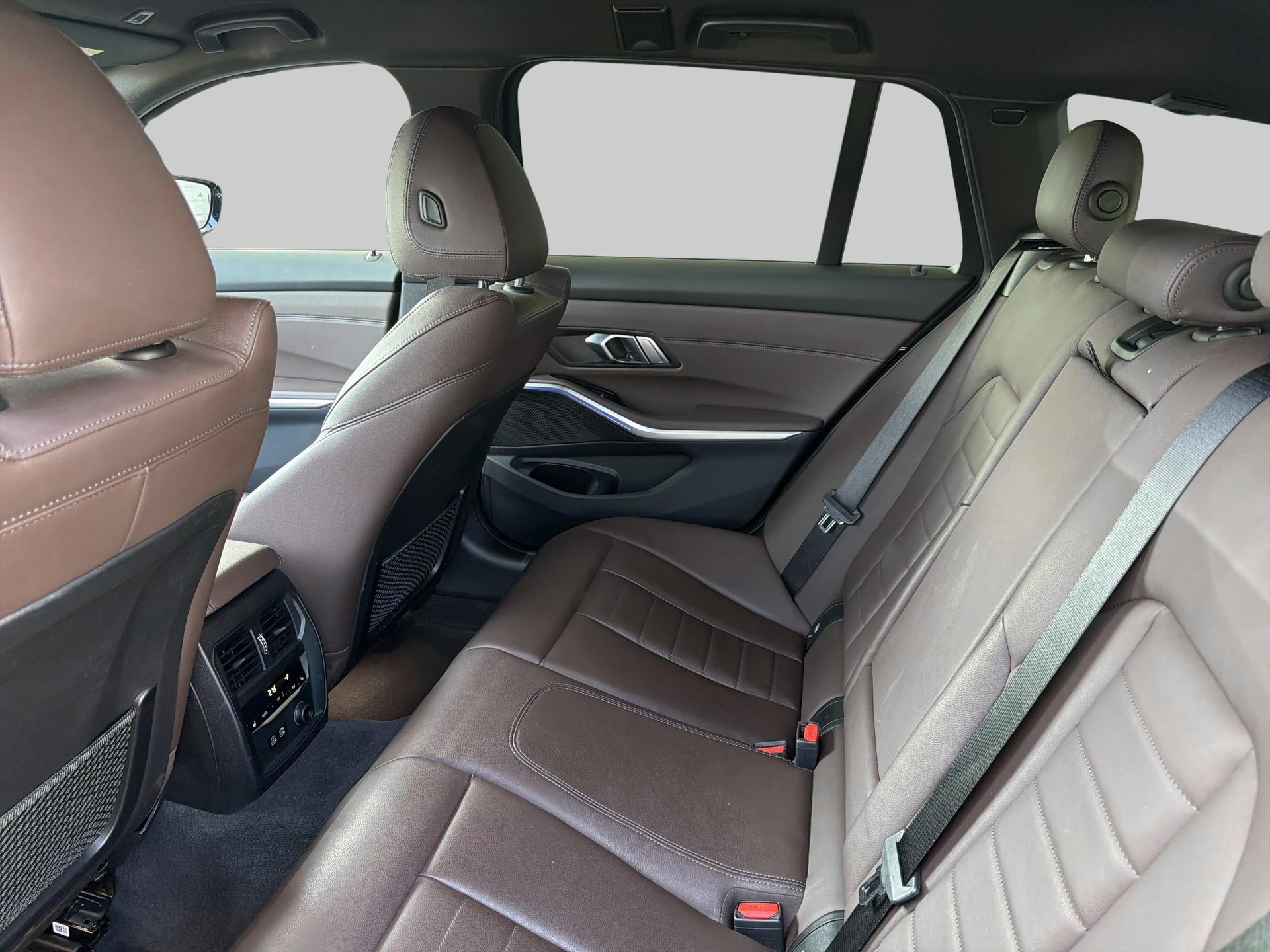 BMW 330d xDrive M Sport-image-17