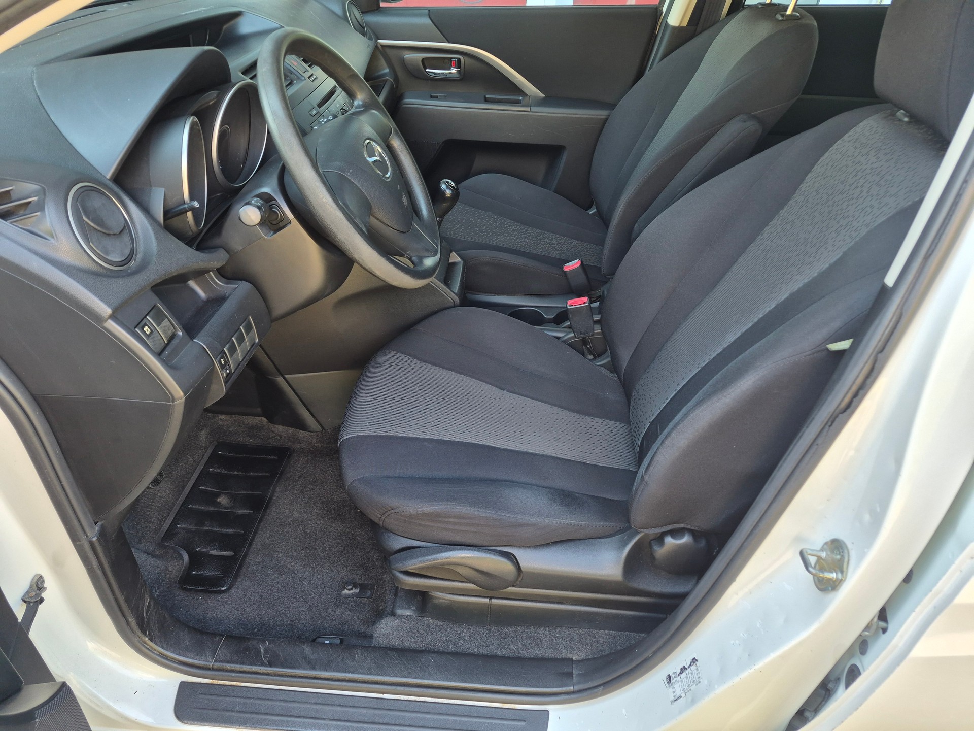 MAZDA 5 1.8 16V Youngster-image-5
