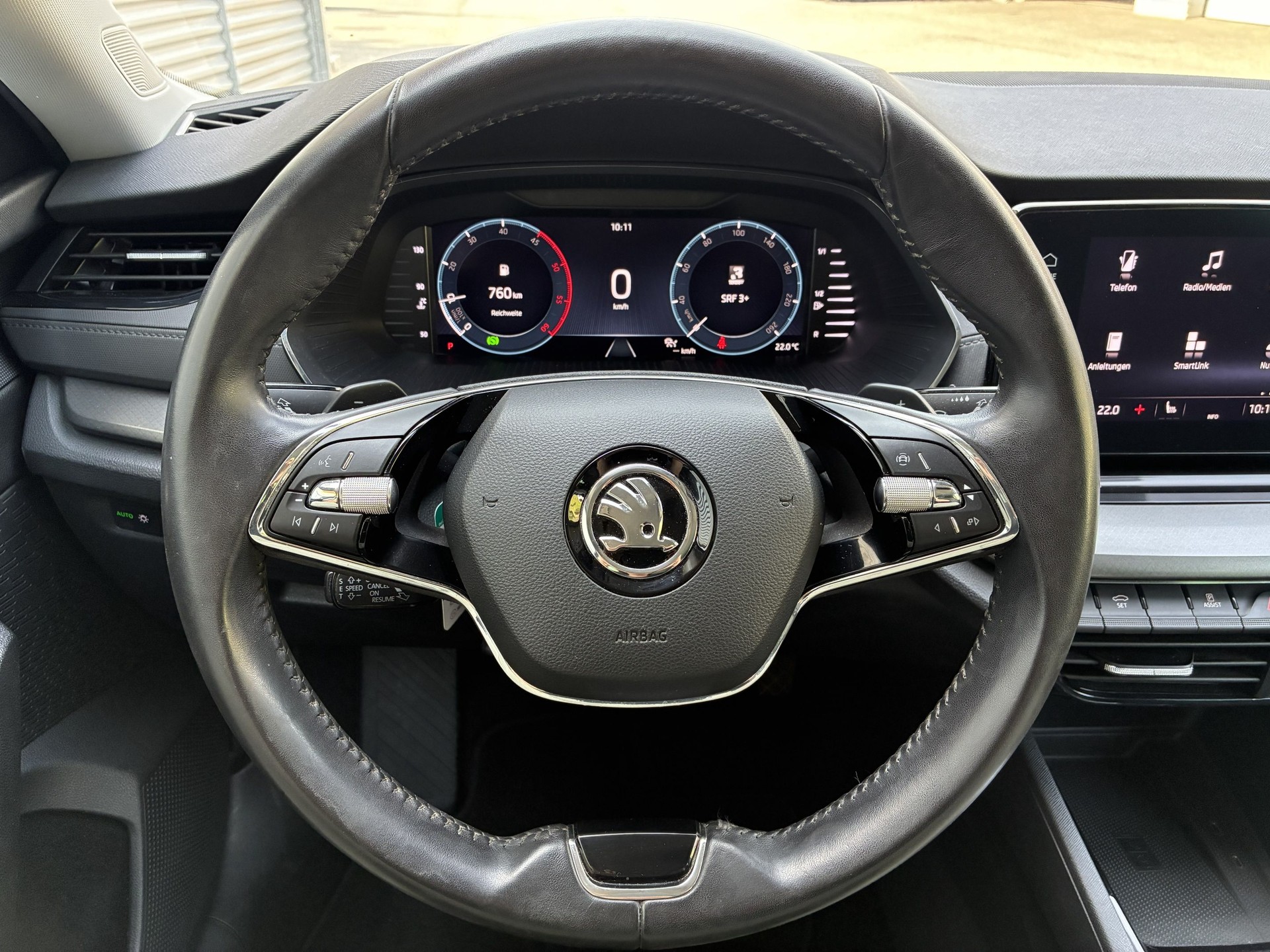 SKODA Octavia Combi 2.0 TDI DSG Ambition 4x4-image-13
