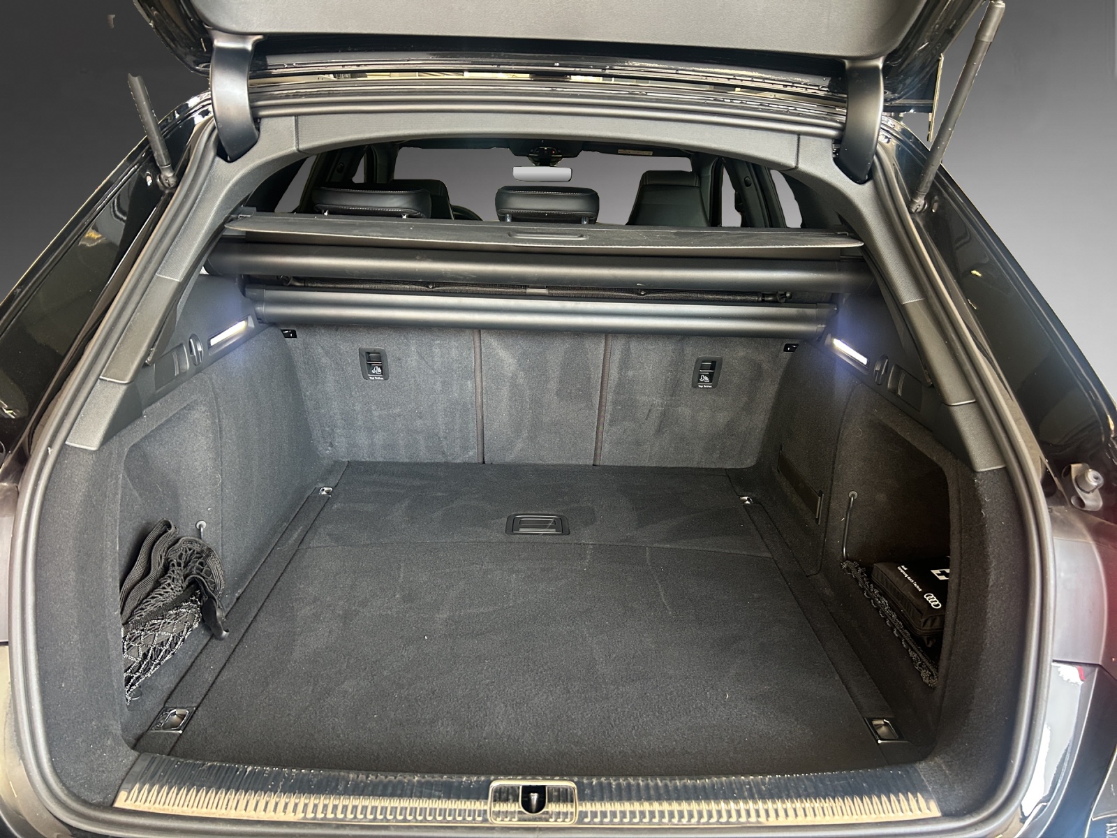 AUDI S4 Avant 3.0 TDI quattro tiptronic-image-9