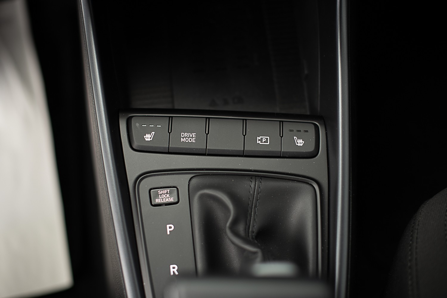 HYUNDAI Bayon 1.0 T-GDi AmpliaDCT-image-11