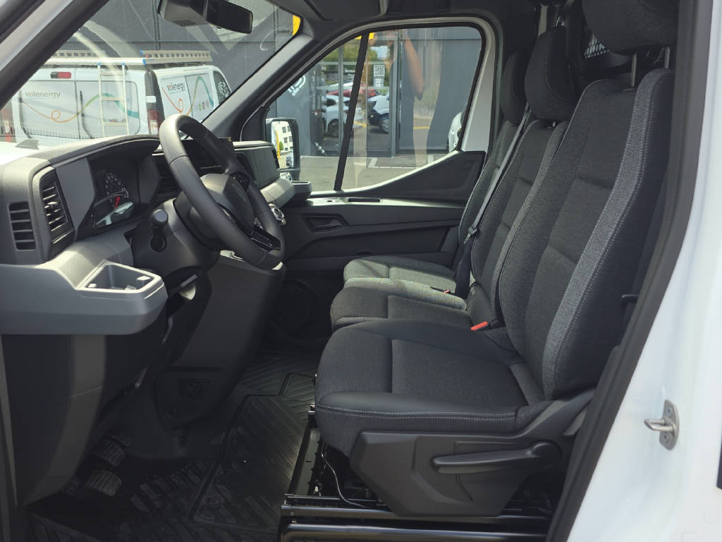 RENAULT Master Kaw. 3.5 t L2H2 2.0 Blue dCi 150-image-10