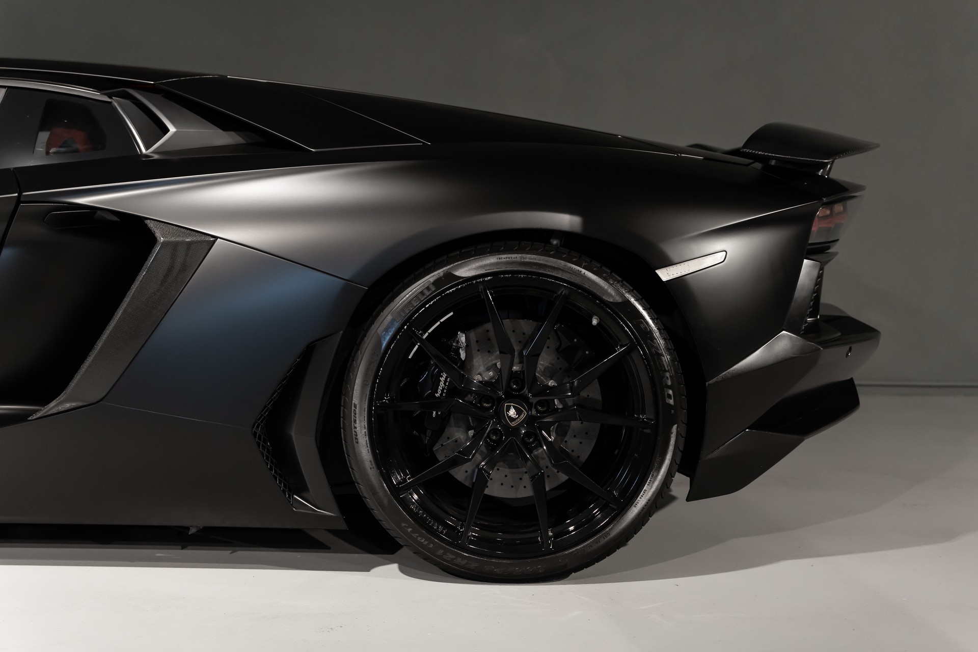 LAMBORGHINI Aventador LP700-4 Coupé E-Gear-image-3