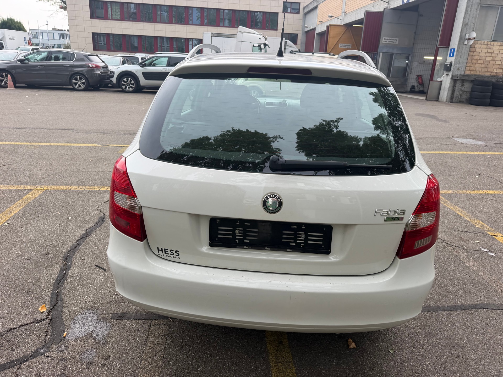 SKODA Fabia 1.4 TDI Ambiente-image-6