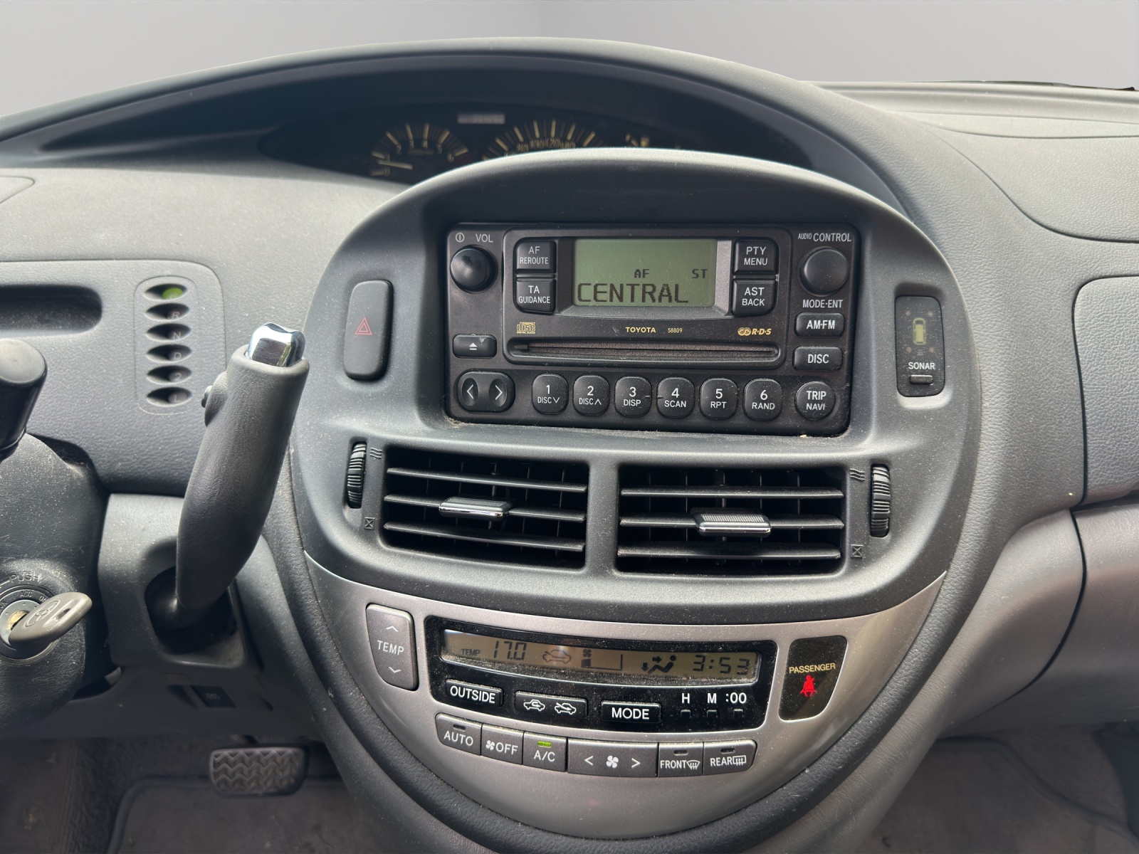TOYOTA Previa 2.4 Linea Luna-image-16