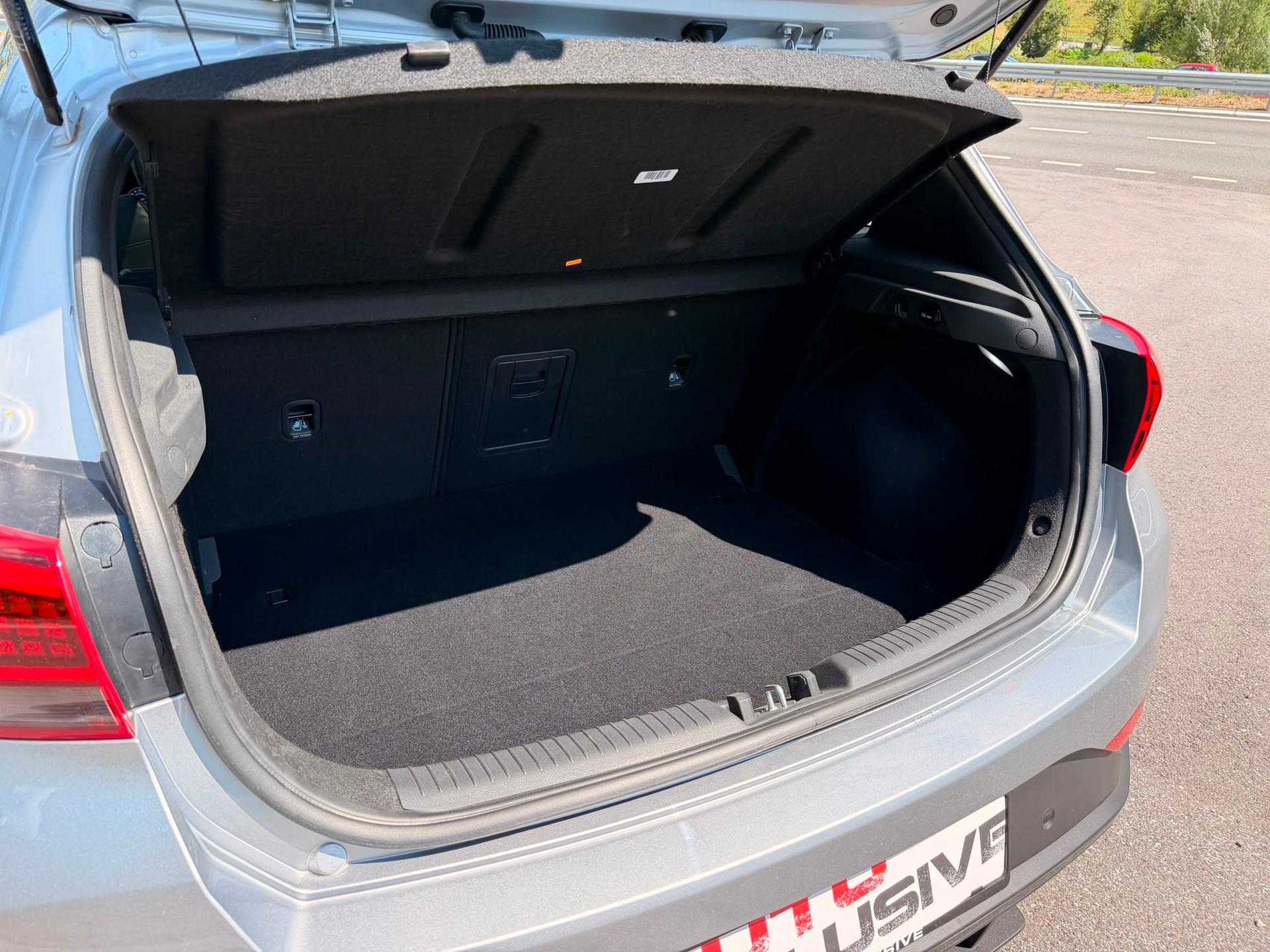 HYUNDAI i30 1.5 T-GDi N Line 48V MH DCT-image-7