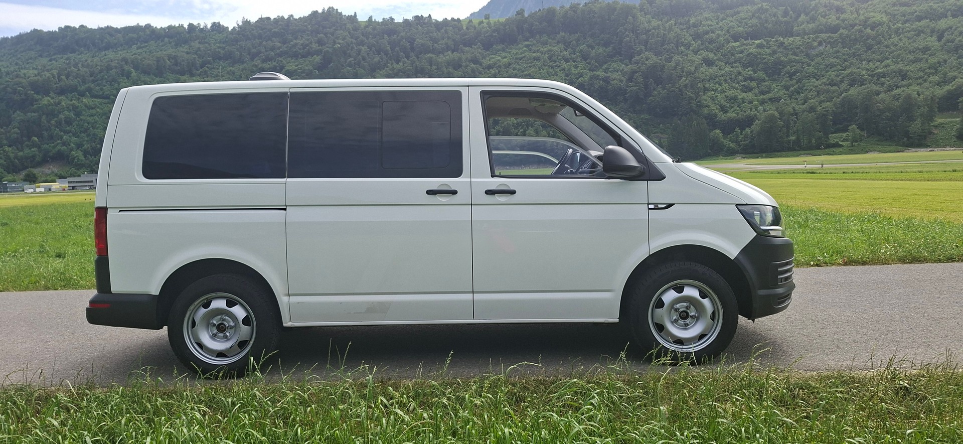 VW T6 Caravelle 2.0 TDI Comfortline 4Mot DSG LWB-image-1