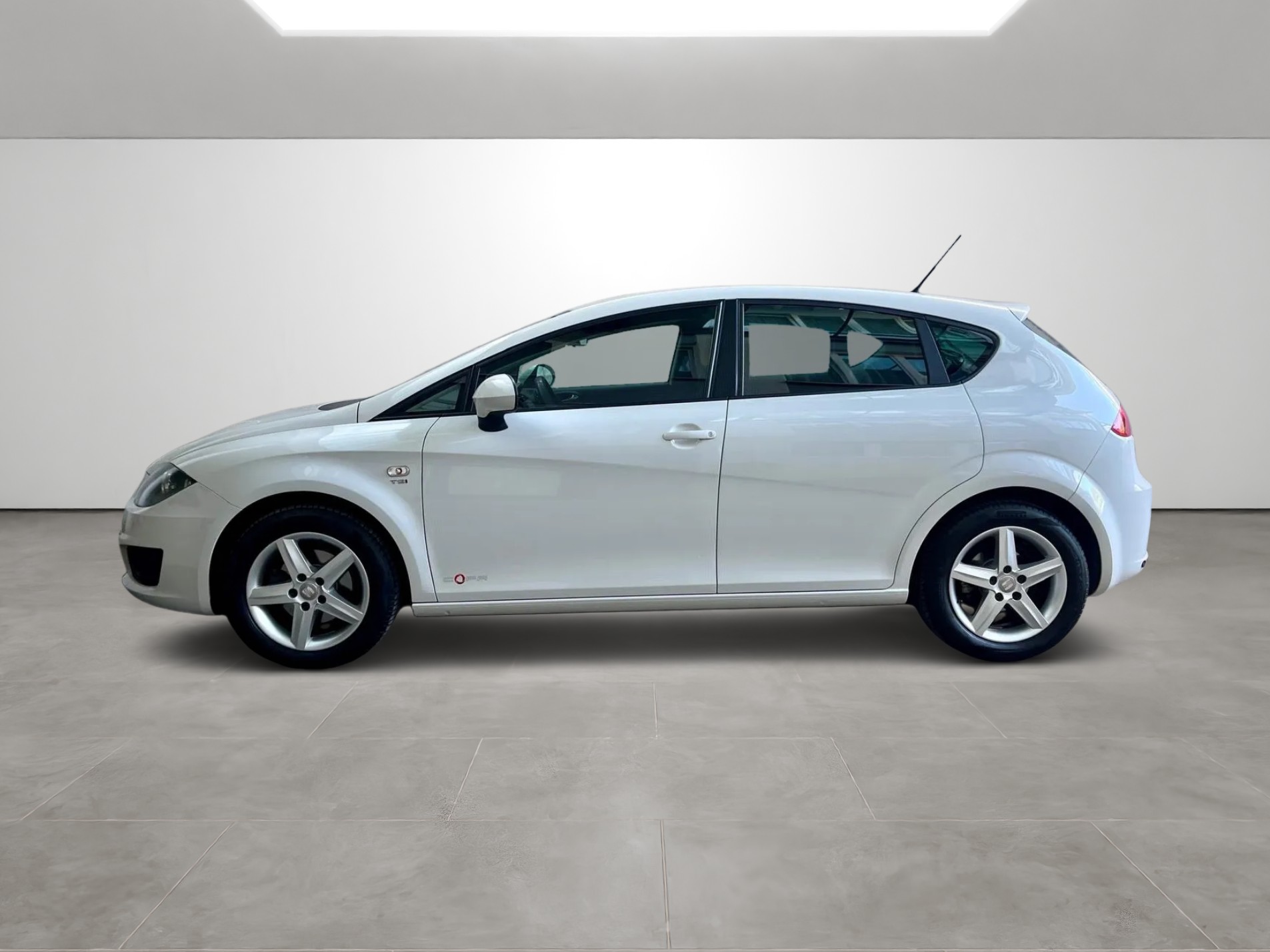 SEAT Leon 1.2 TSI COPA Reference-image-3