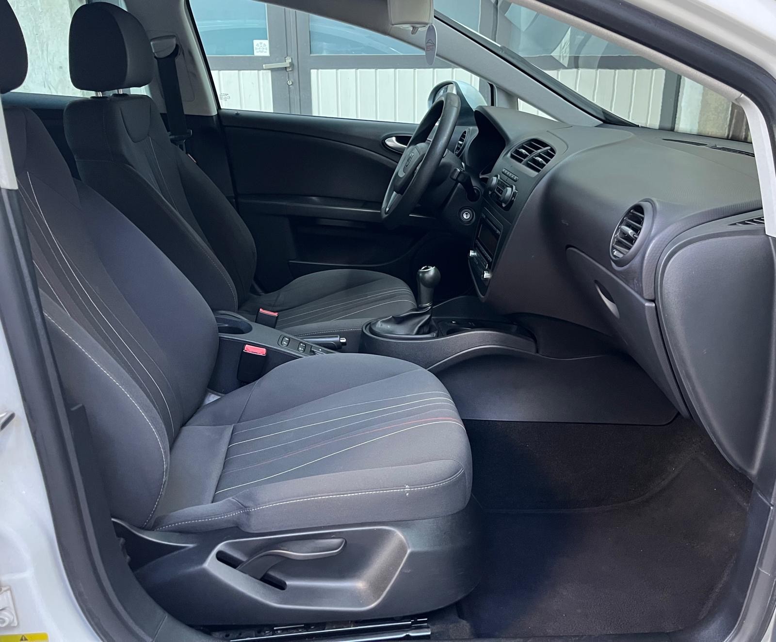 SEAT Leon 1.2 TSI COPA Reference-image-9