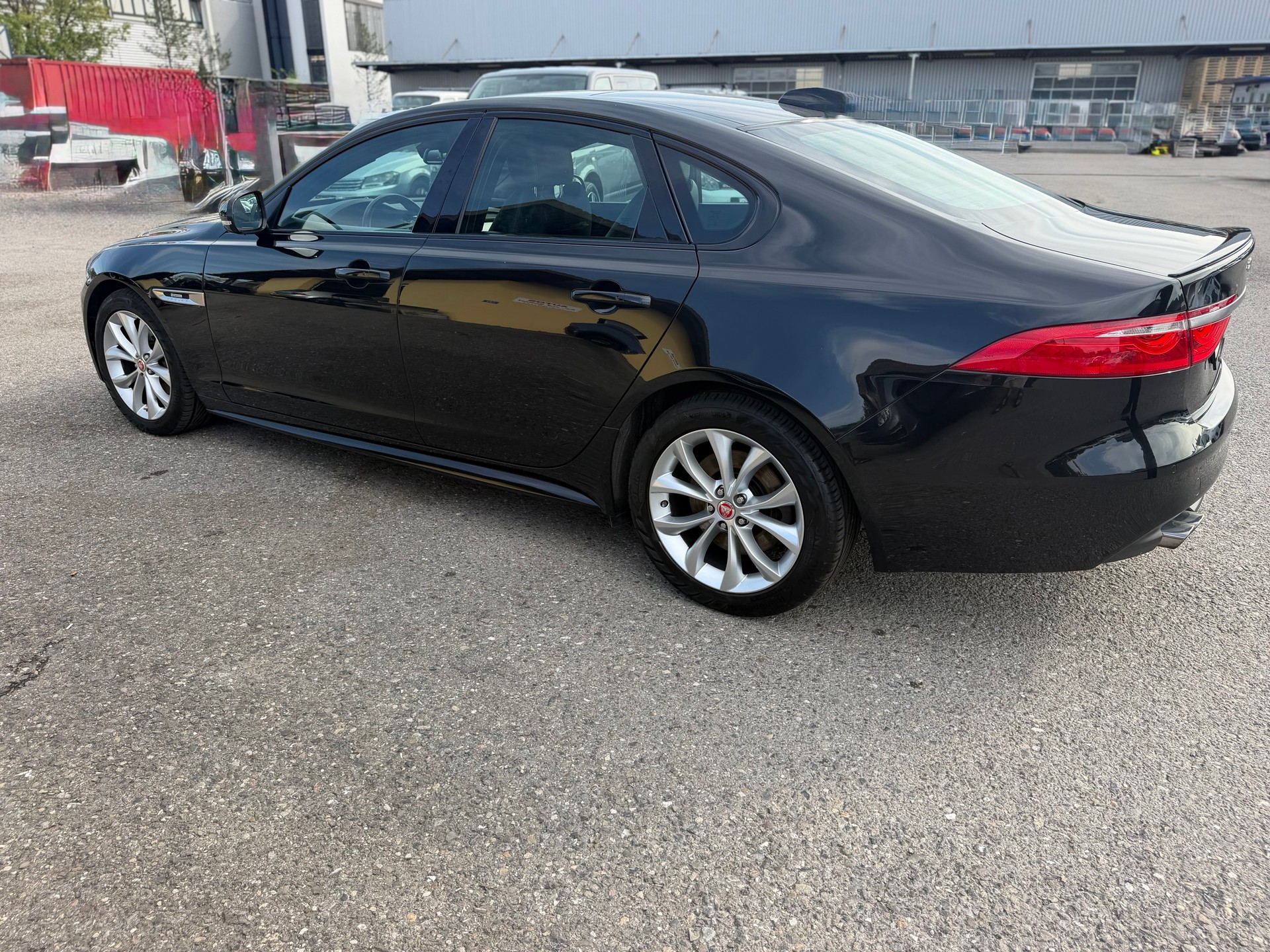 JAGUAR XF Sportbrake 20d R-Sport AWD Automatic-image-7