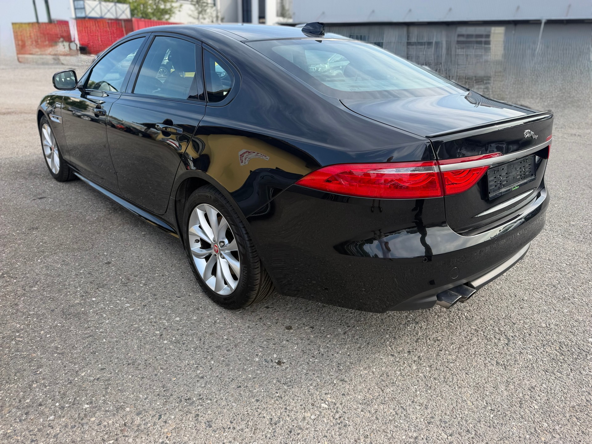 JAGUAR XF Sportbrake 20d R-Sport AWD Automatic-image-6