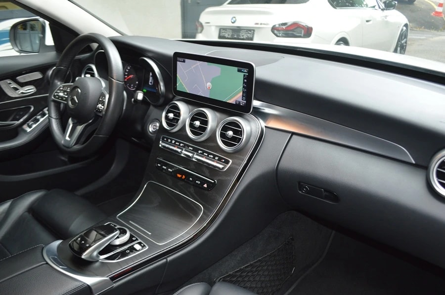 MERCEDES-BENZ C 200 Swiss Star Avantgarde 4Matic 9G-Tronic I Facelift-image-6