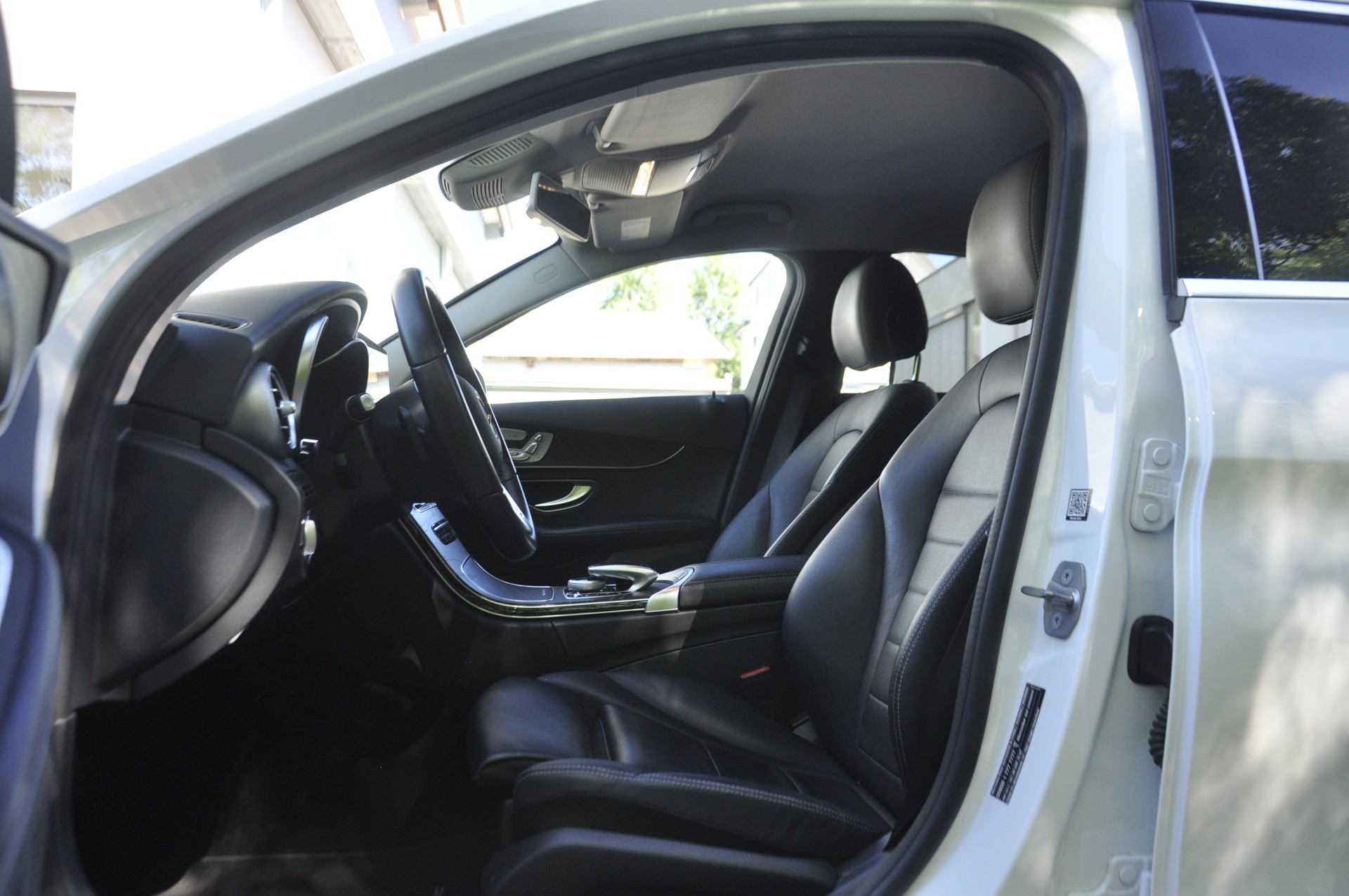 MERCEDES-BENZ C 200 Swiss Star Avantgarde 4Matic 9G-Tronic I Facelift-image-4