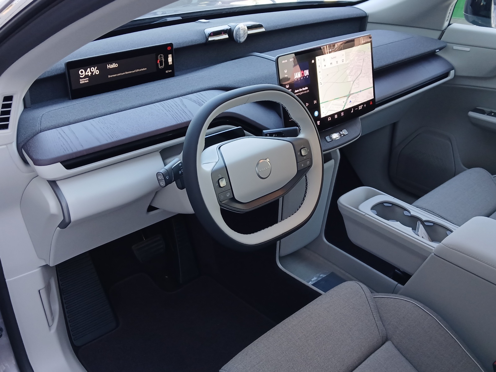 VOLVO EX60 Twin Ultra AWD-image-8