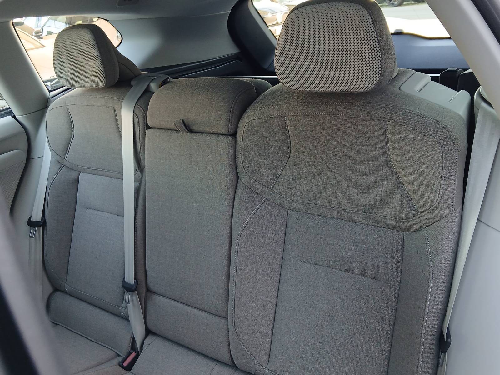 VOLVO EX60 Twin Ultra AWD-image-16