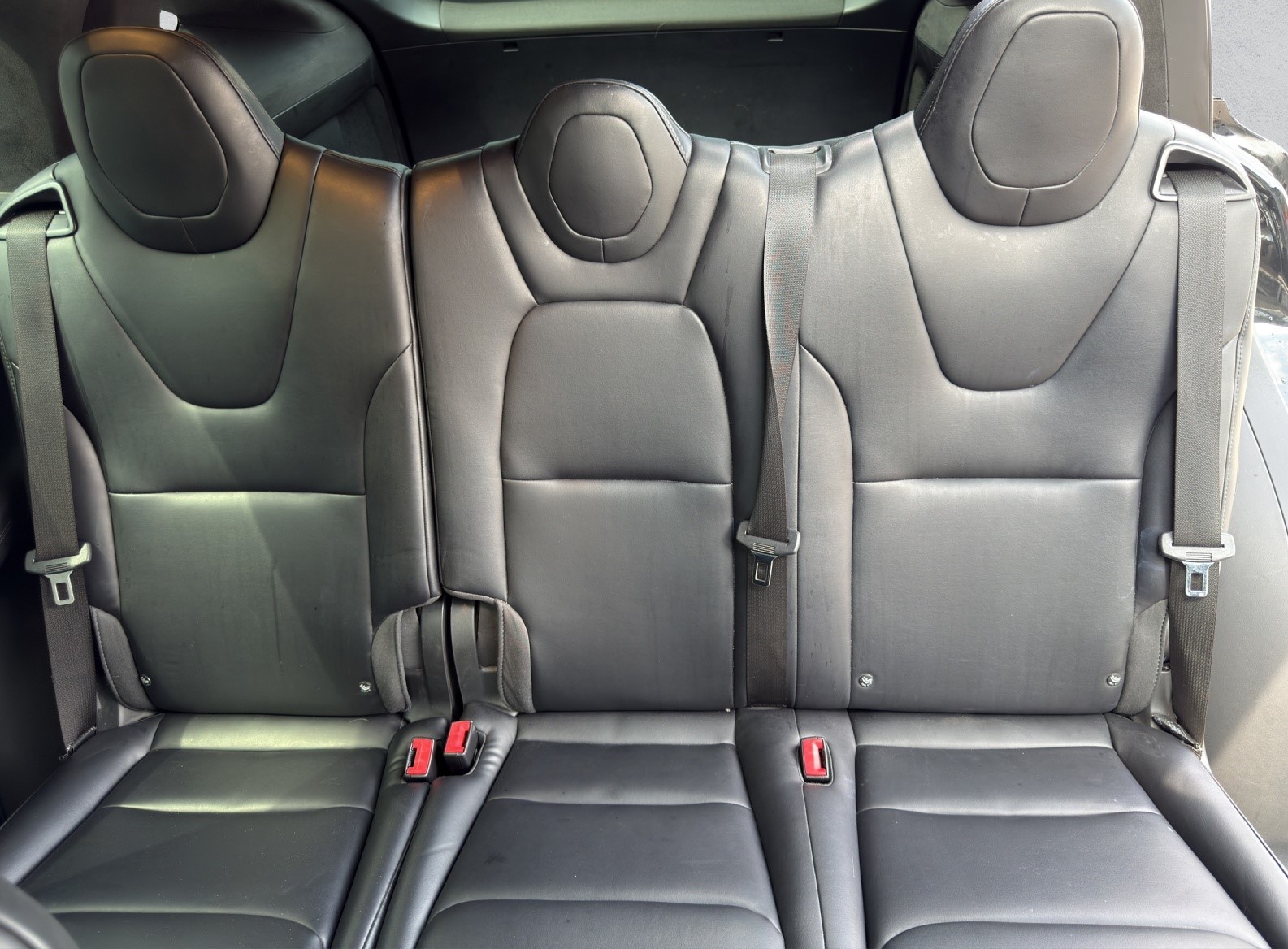 TESLA Model X 100 D-image-18