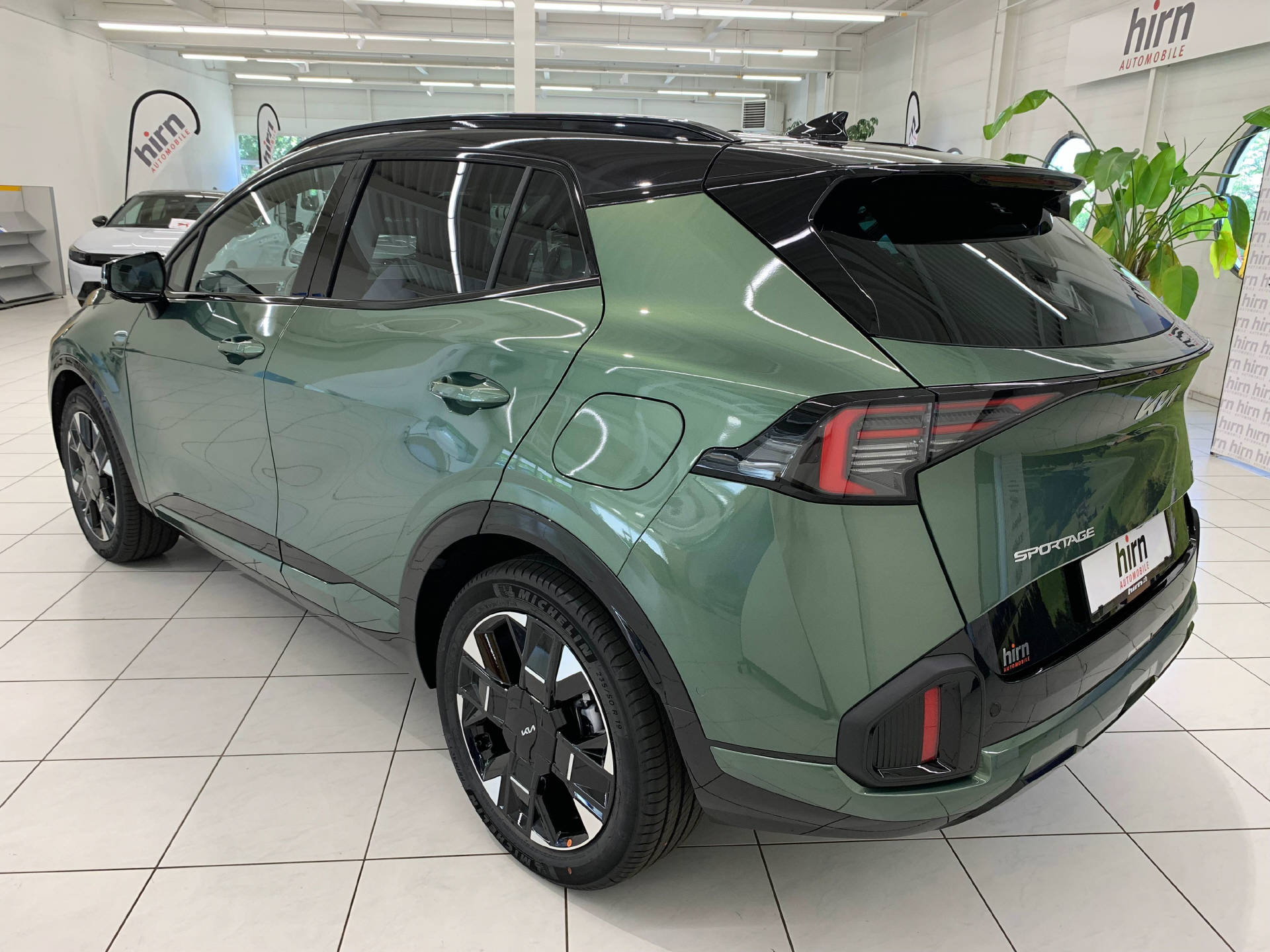 KIA Sportage 1.6 T-GDi Hybrid GT-Line-image-6