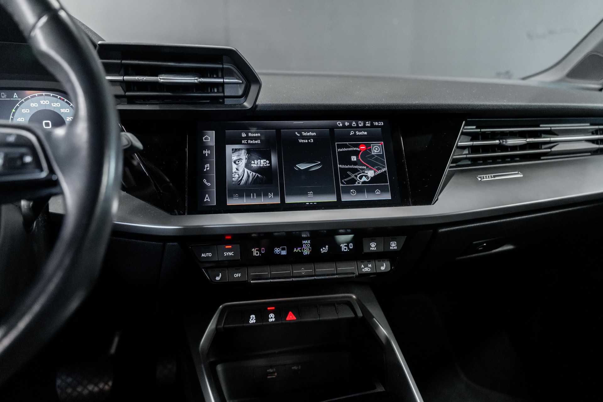 AUDI A3 Sportback 35 TFSI S-tronic-image-13