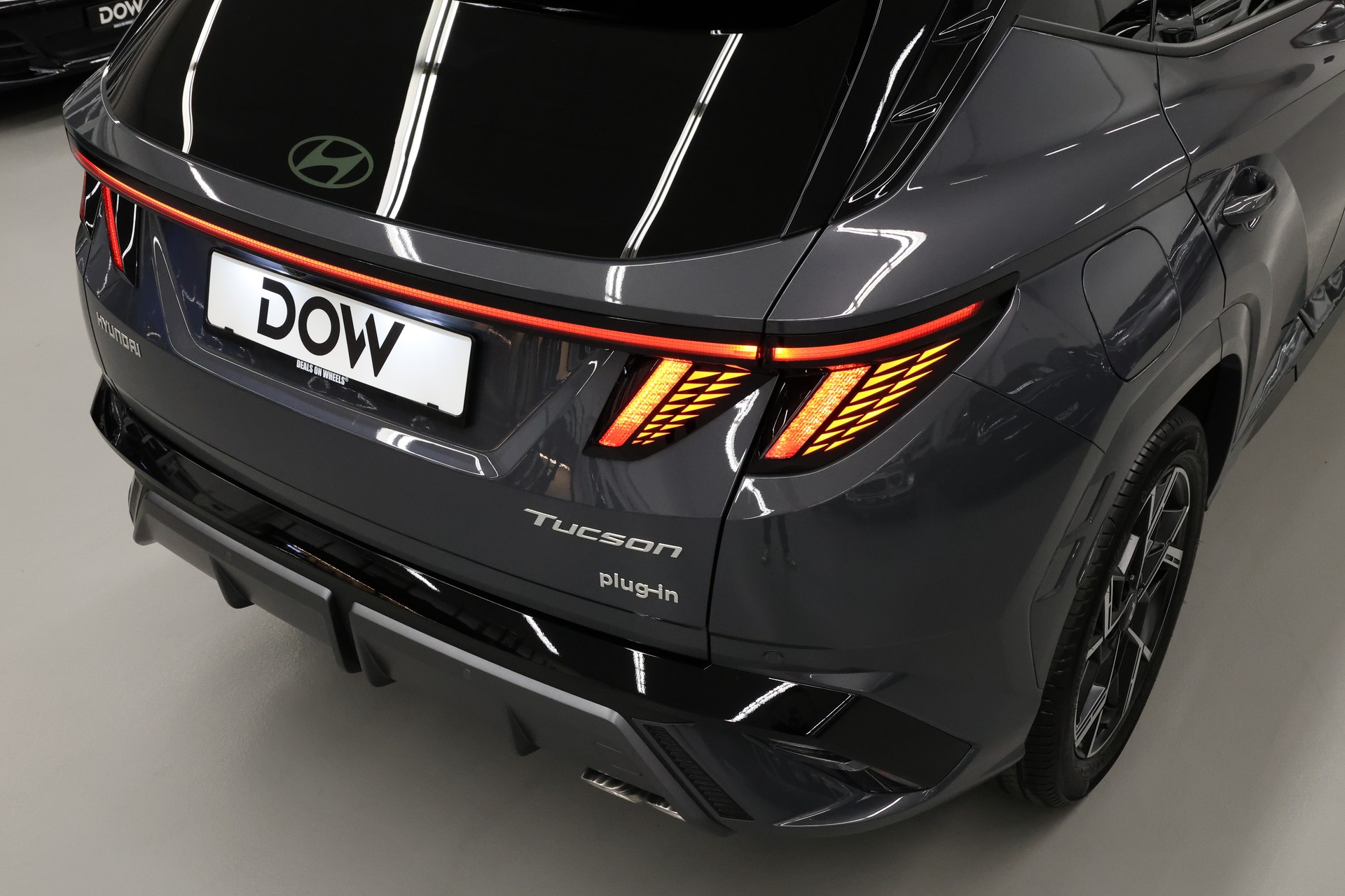 HYUNDAI Tucson 1.6 T-GDi PHEV N-Line 4WD-image-9