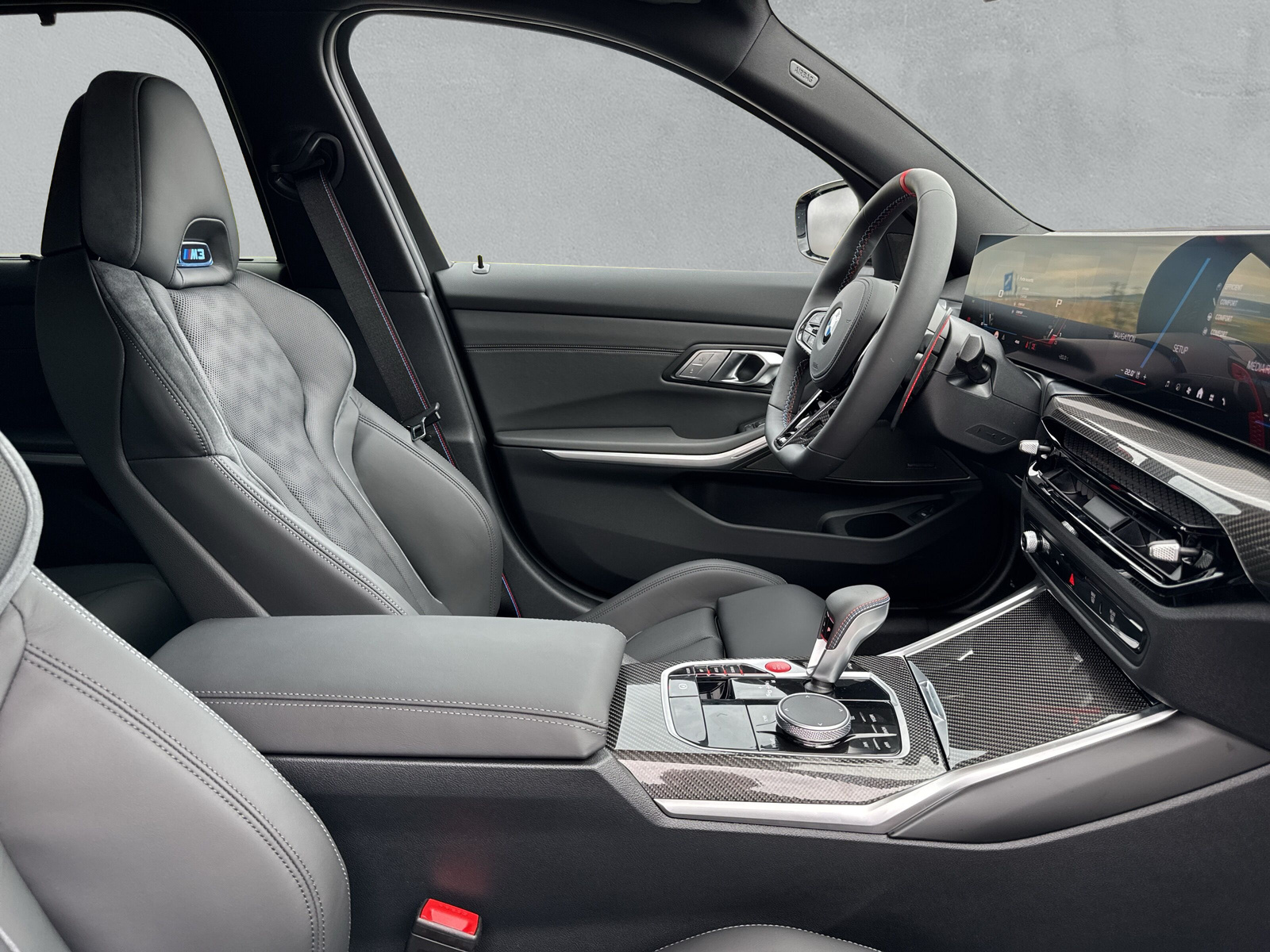 BMW M3 Touring xDrive Competition M-image-13
