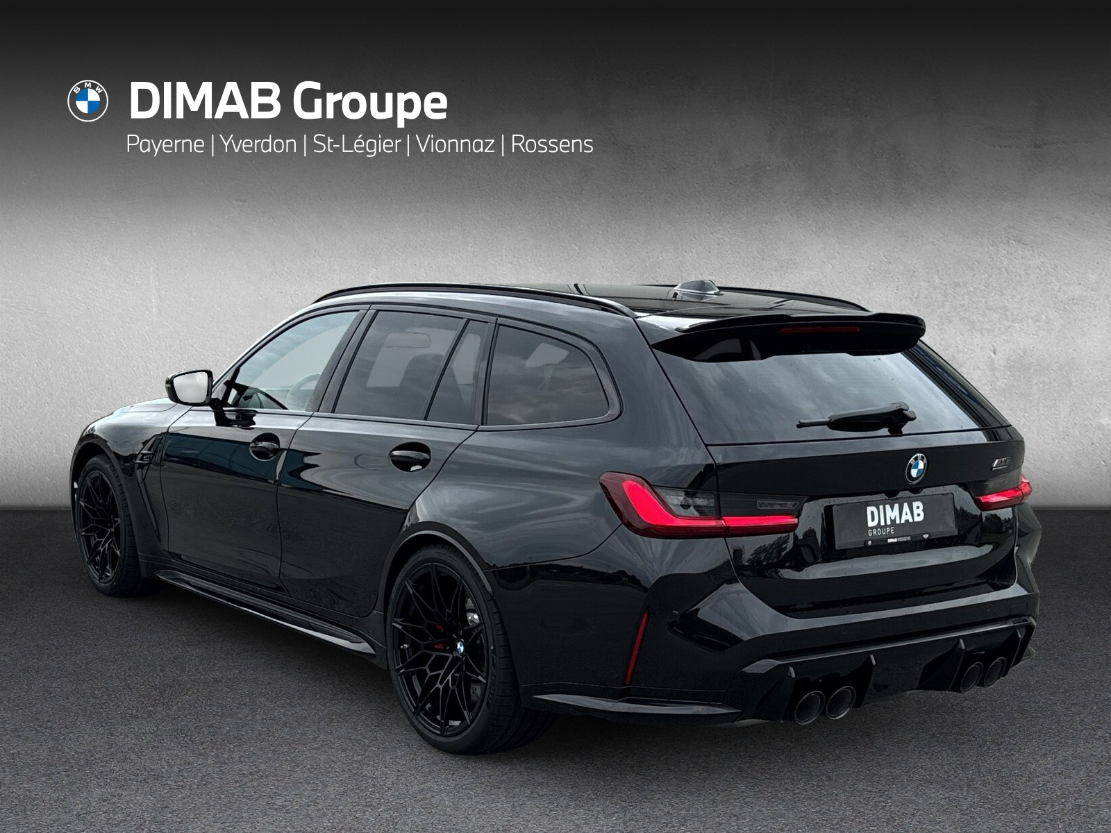 BMW M3 Touring xDrive Competition M-showroom-element-2