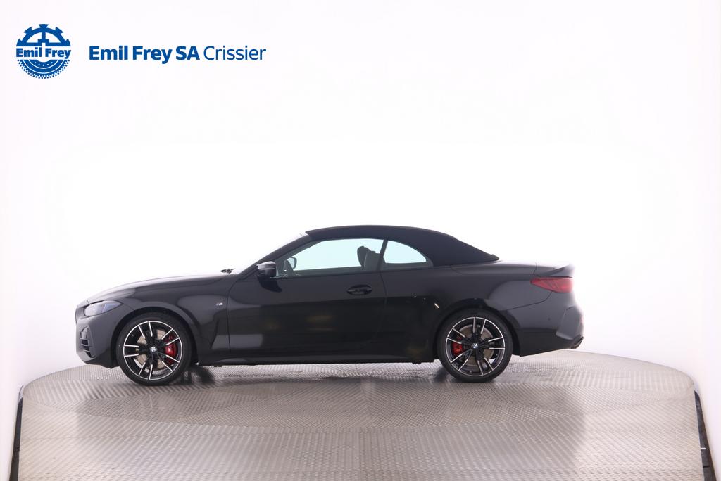 BMW M440i xDrive Cabrio-image-2