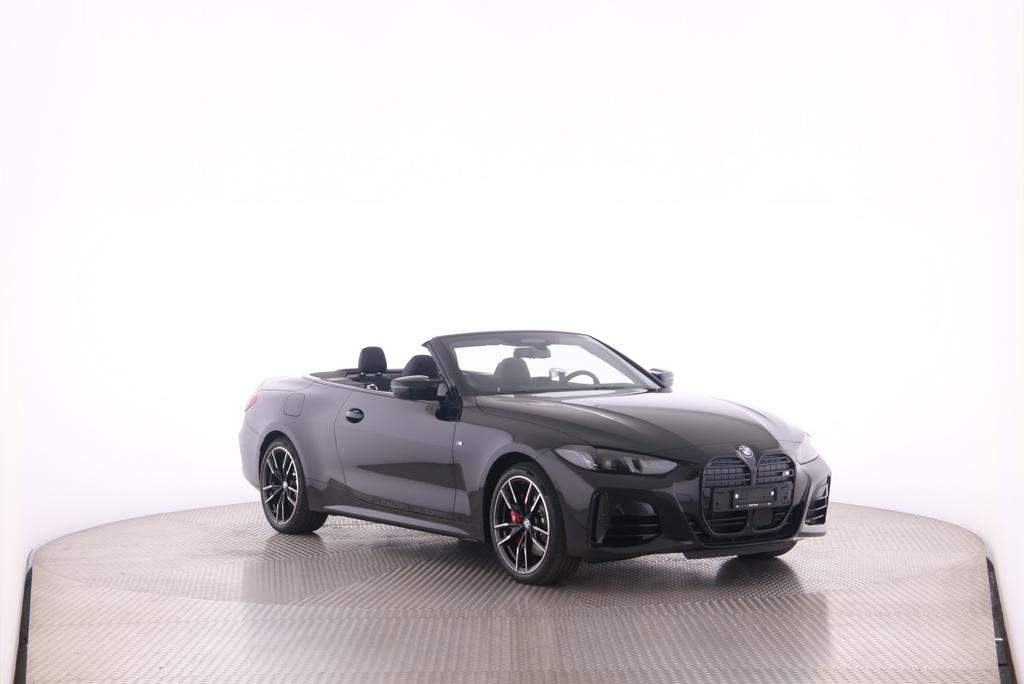 BMW M440i xDrive Cabrio-image-14
