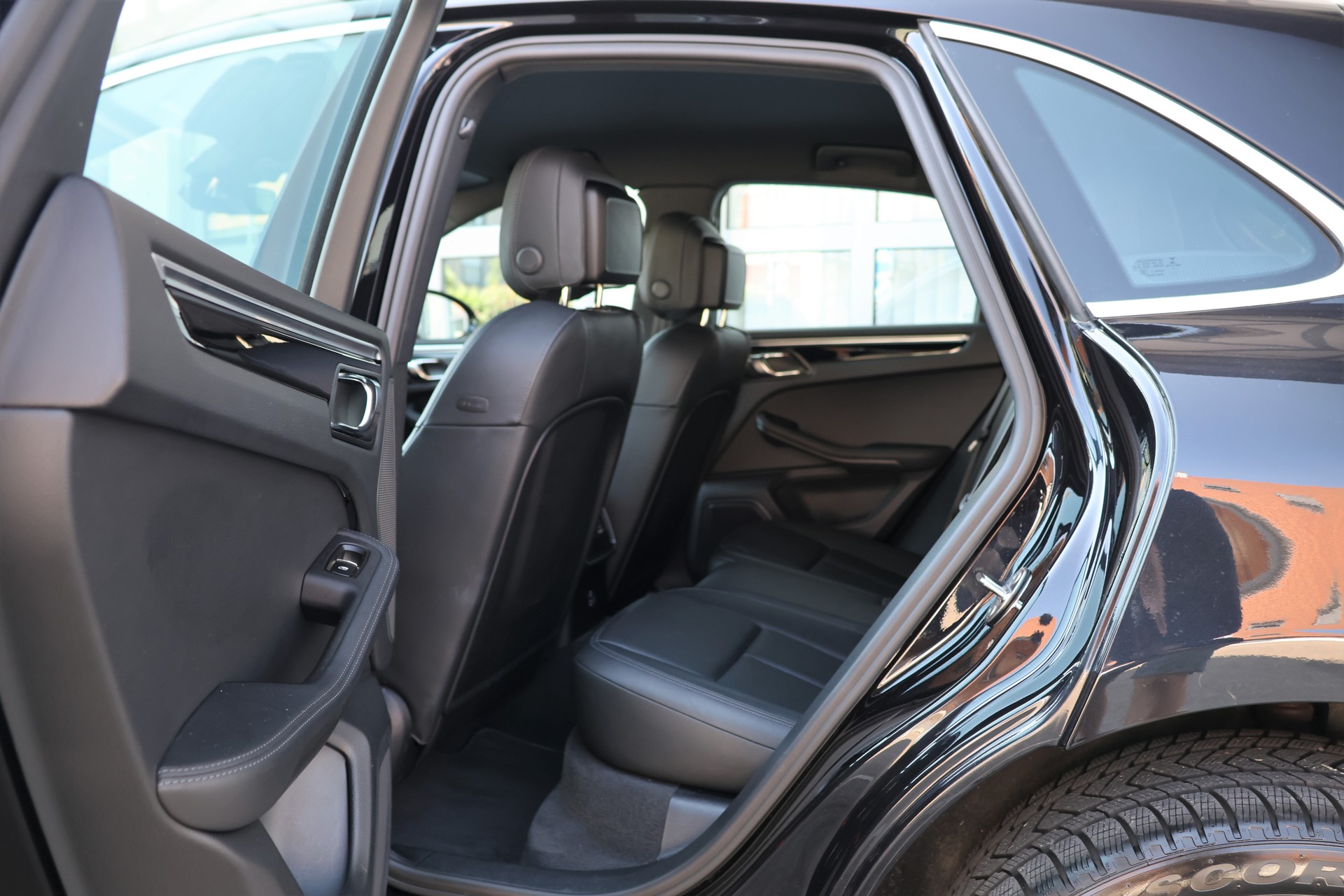 PORSCHE Macan S PDK (CH) 380PS-image-11