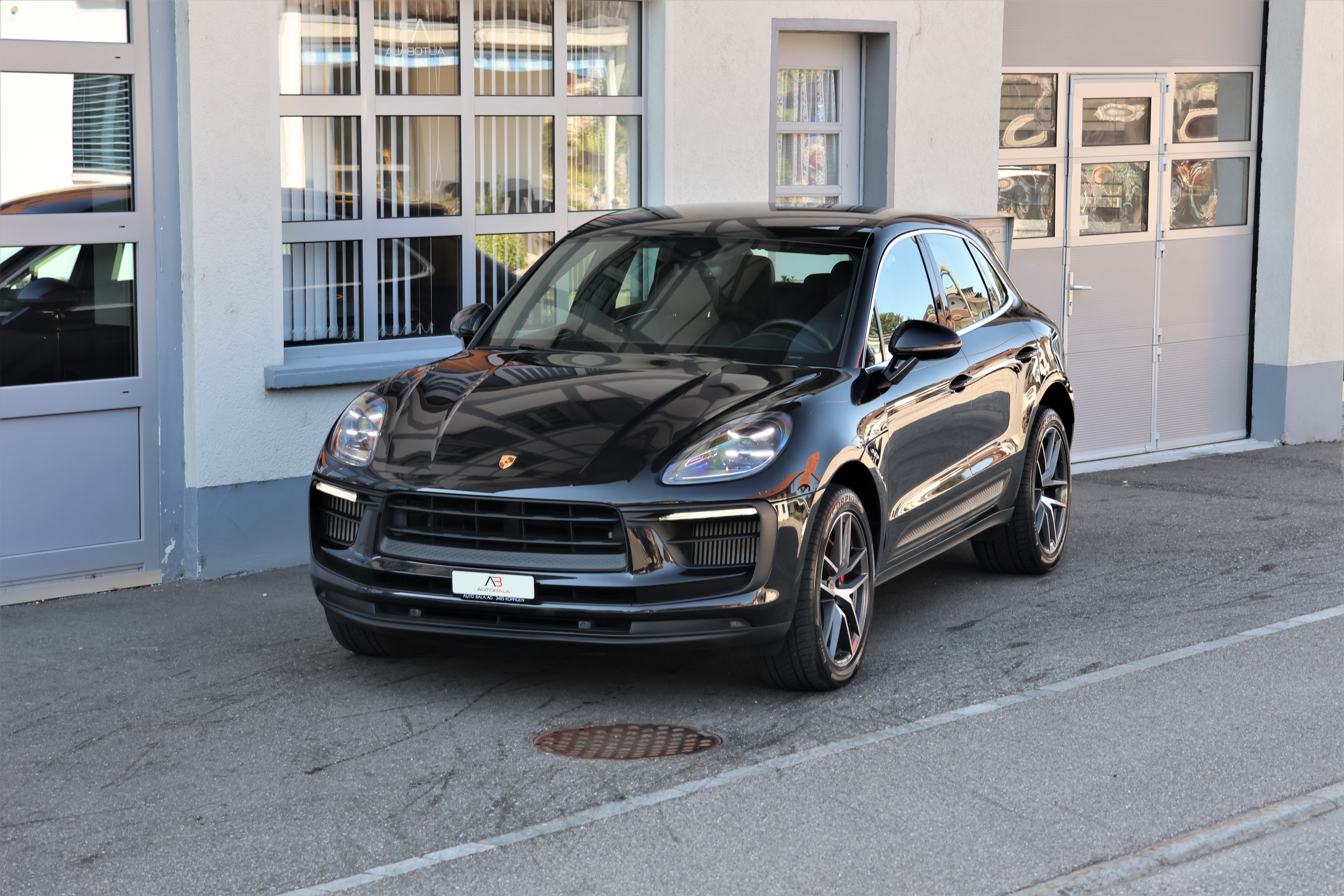 Car photo