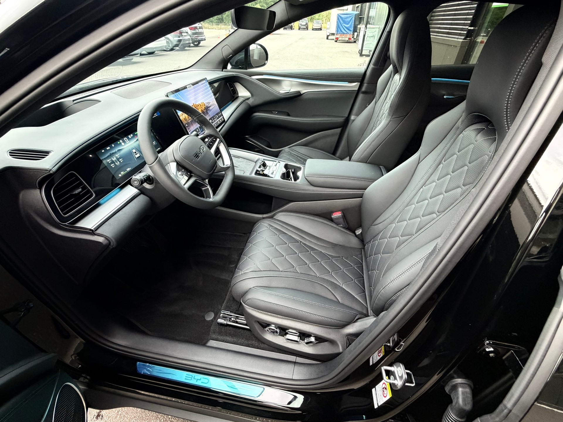 BYD Sealion 7 91,3 kWh Excellence AWD-image-8