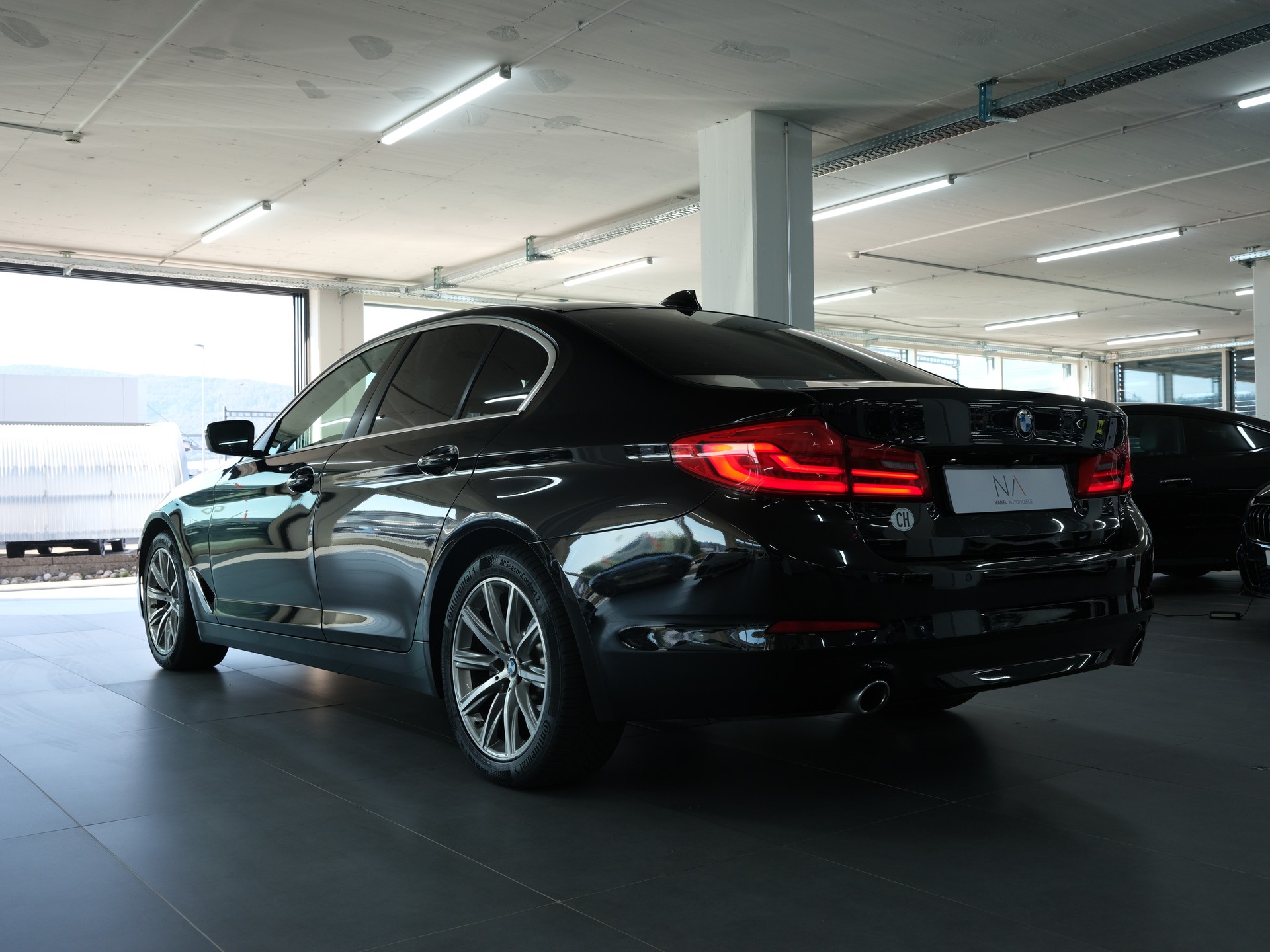 BMW 520d xDrive Sport Line Steptronic *Rückfahrkamera* *Sitzheizung* *M-Paket*-image-5