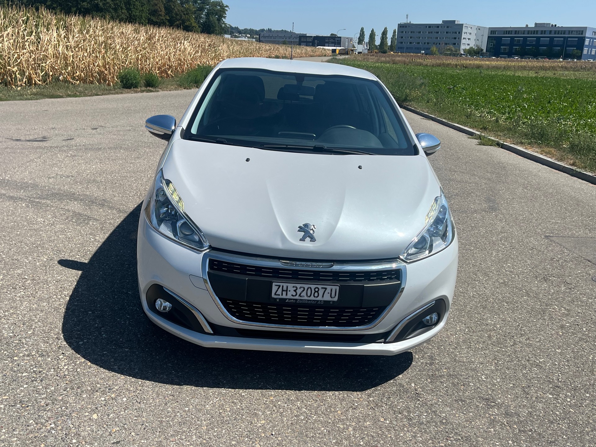 PEUGEOT 208 1.2 PureTech Urban Soul-image-3