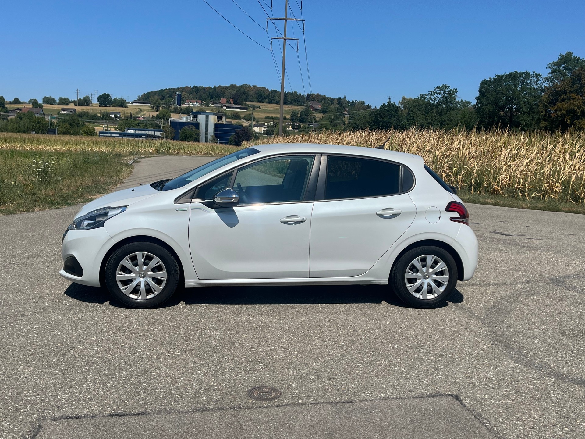 PEUGEOT 208 1.2 PureTech Urban Soul-image-1
