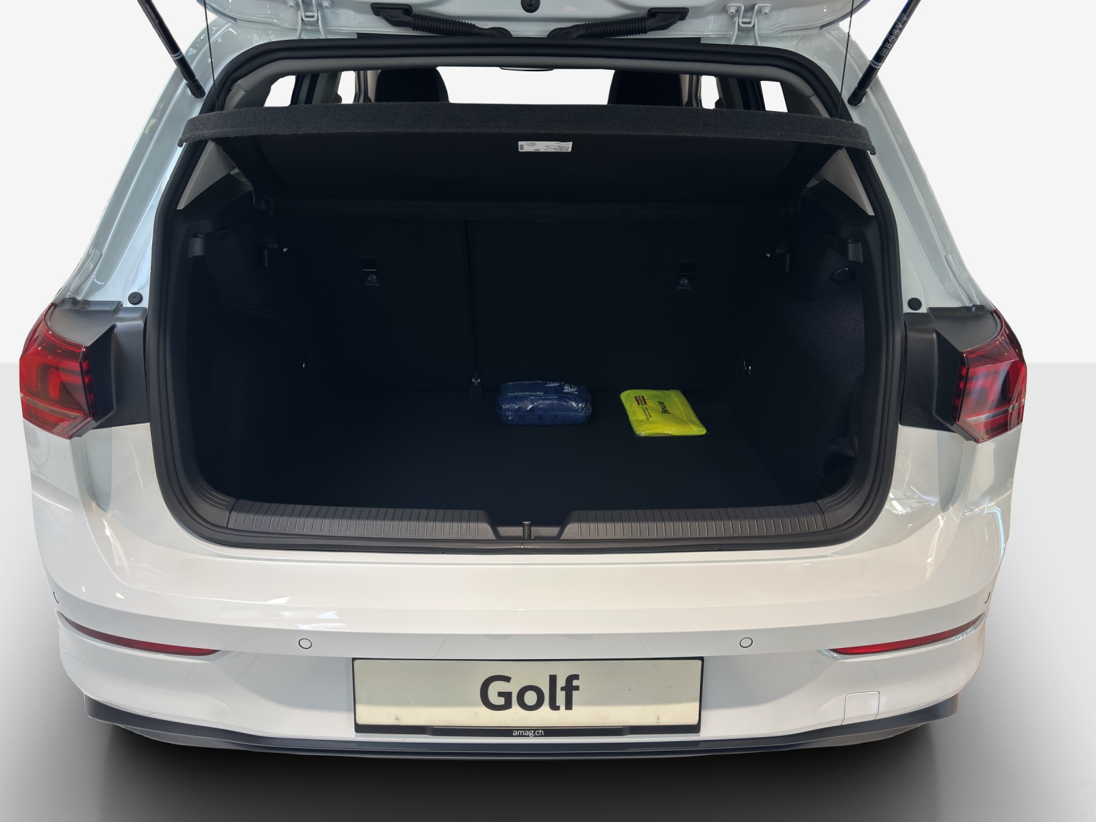 VW Golf 1.5 e TSI mHEV Value DSG-image-11