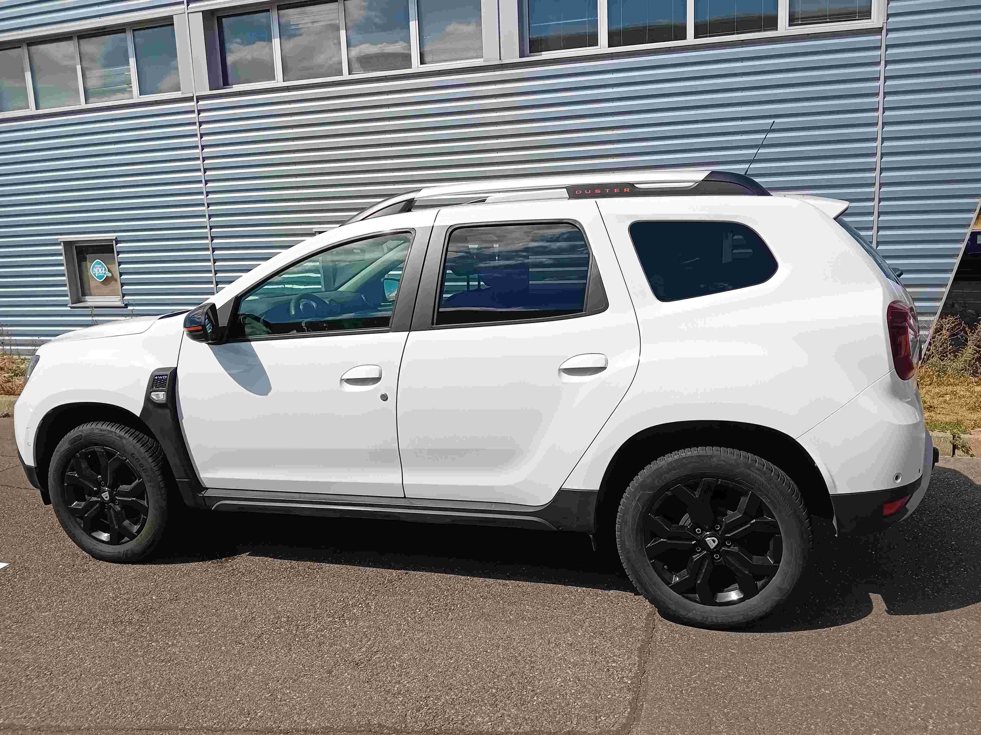 DACIA Dacia Duster 1.3 TCe 150 Journey 4WD-image-0