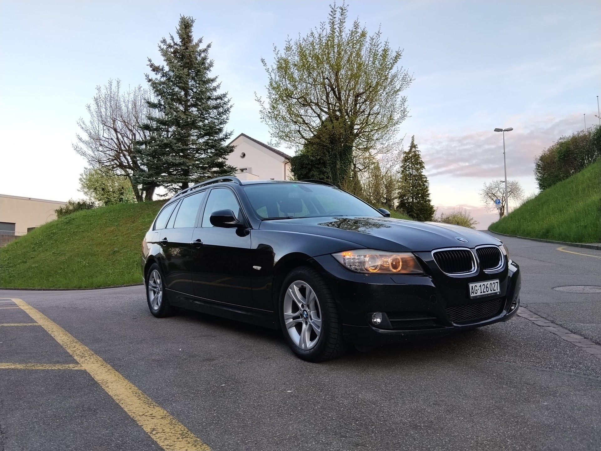 BMW 320d-image-0