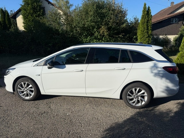 OPEL Astra Sports Tourer 1.5 CDTi Elegance-image-6